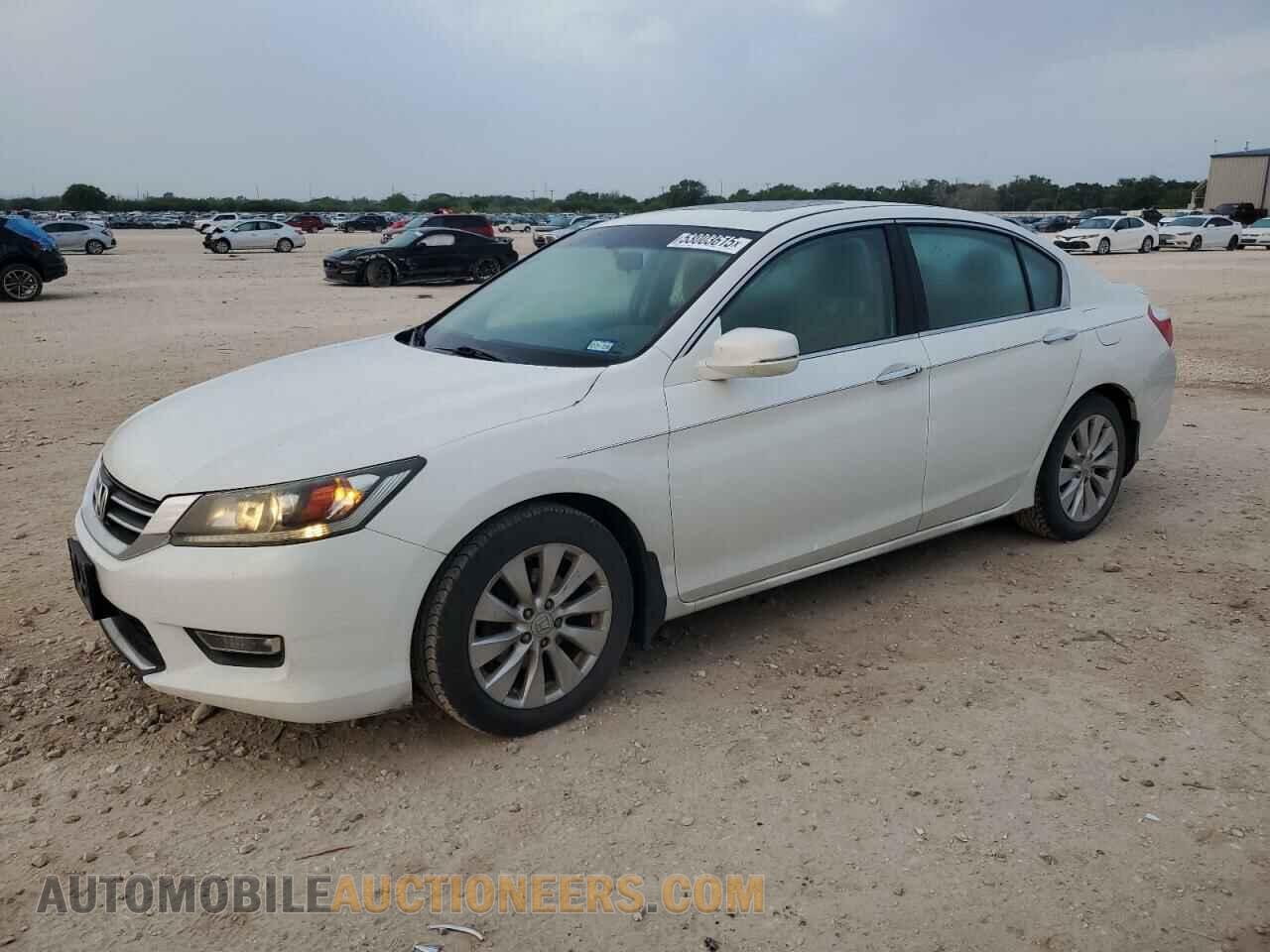 1HGCR2F78DA044347 HONDA ACCORD 2013