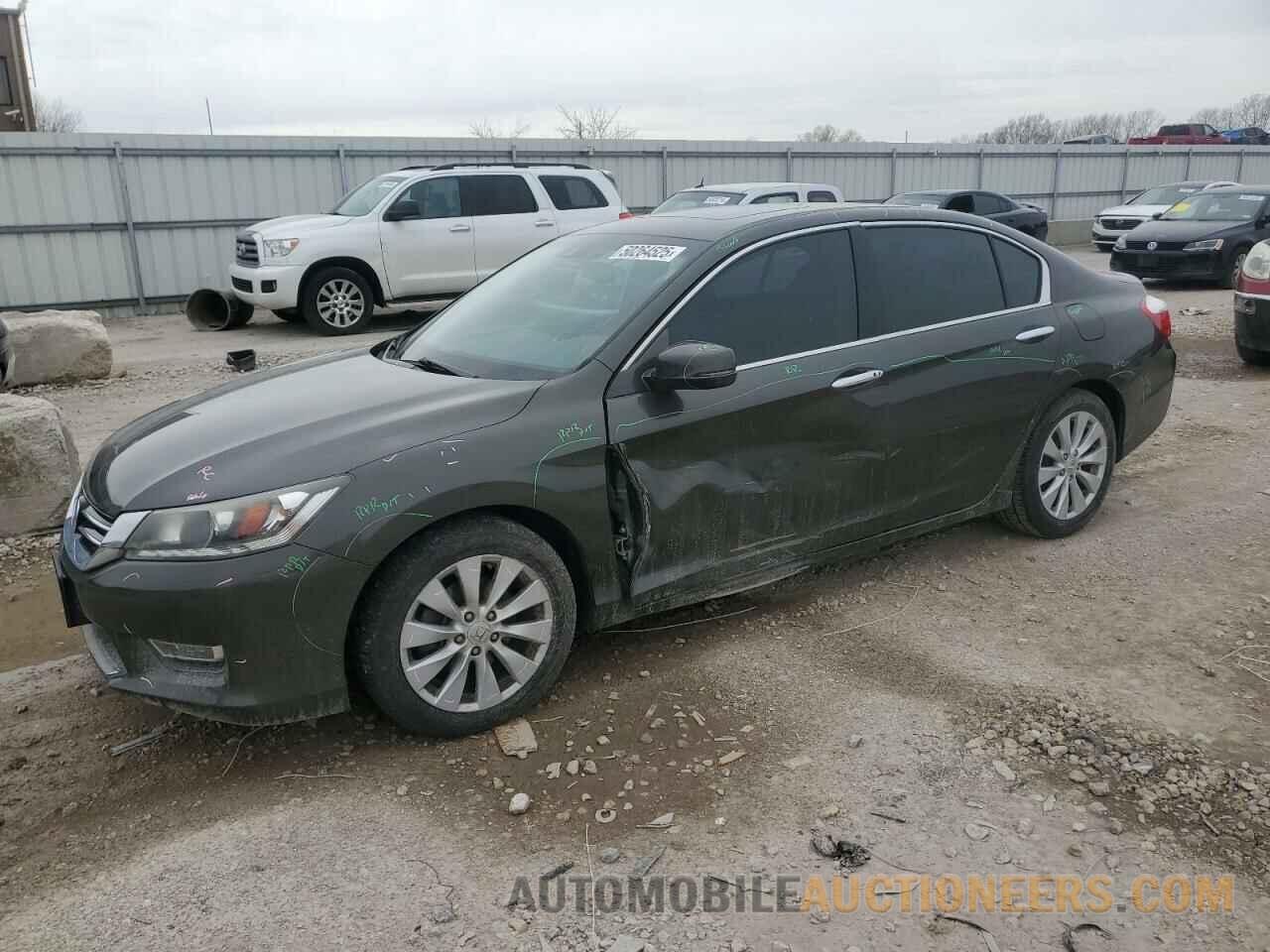 1HGCR3F83DA034565 HONDA ACCORD 2013