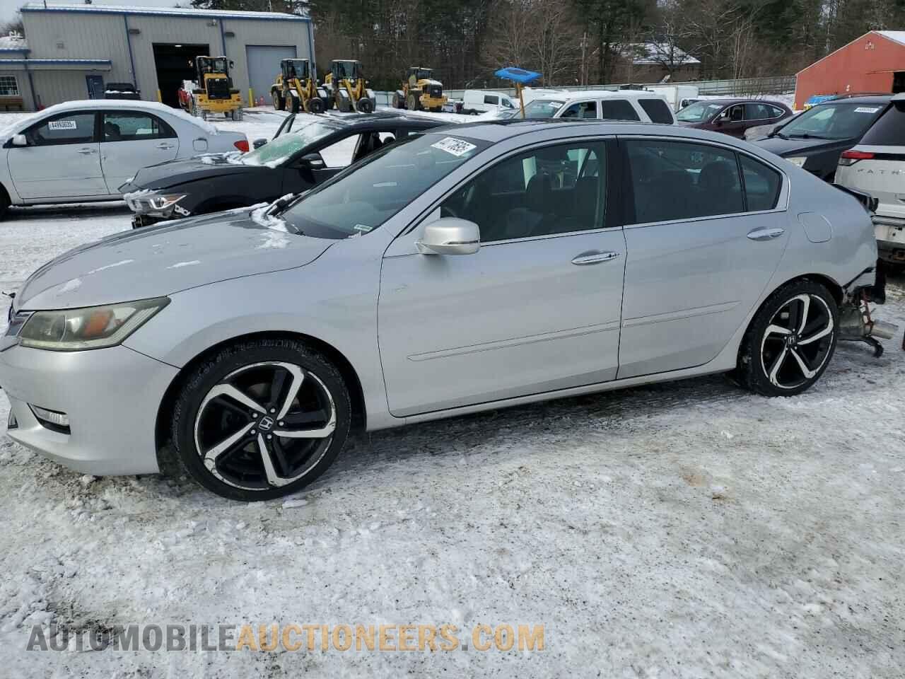 1HGCR3F85DA010641 HONDA ACCORD 2013