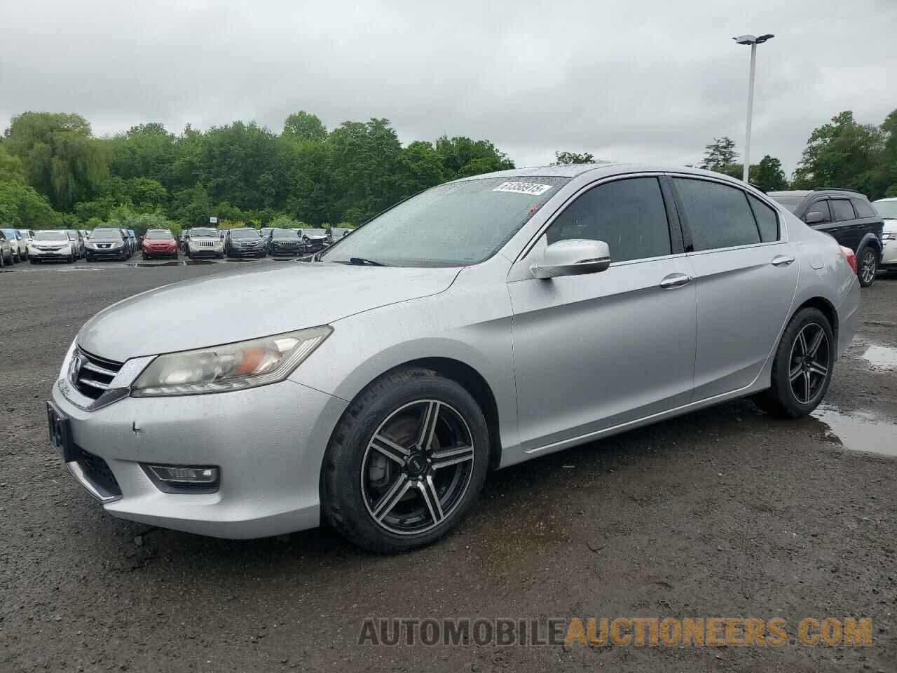 1HGCR3F99DA026043 HONDA ACCORD 2013
