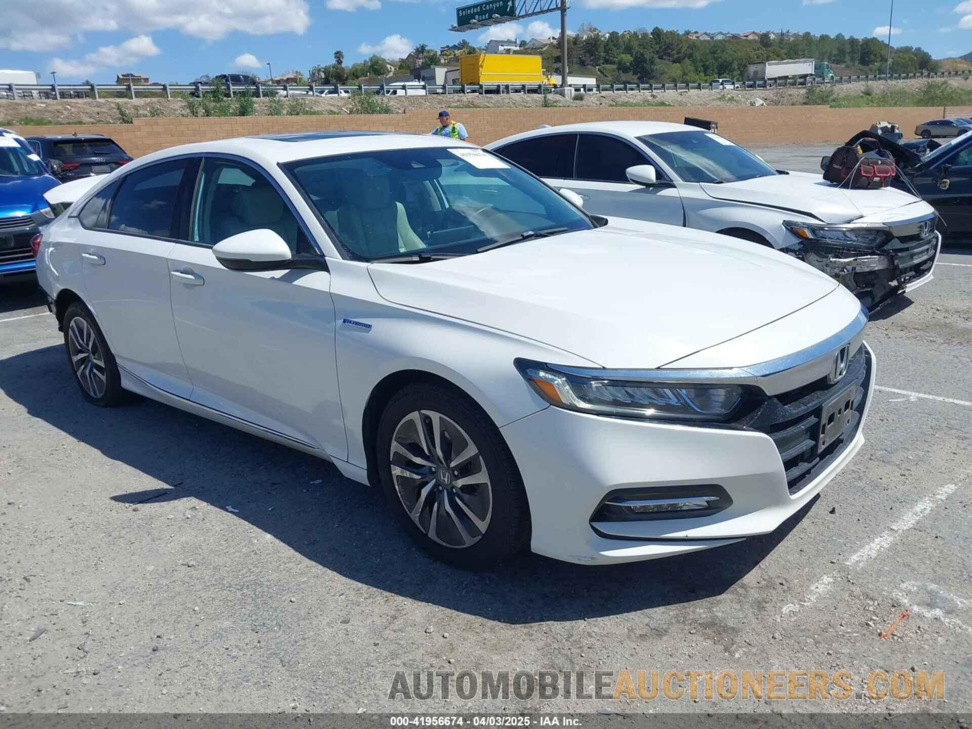 1HGCV3F52KA008330 HONDA ACCORD HYBRID 2019