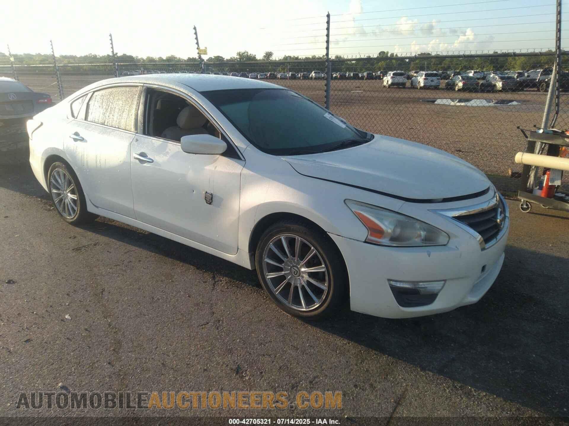 1N4AL3AP0FN302012 NISSAN ALTIMA 2015