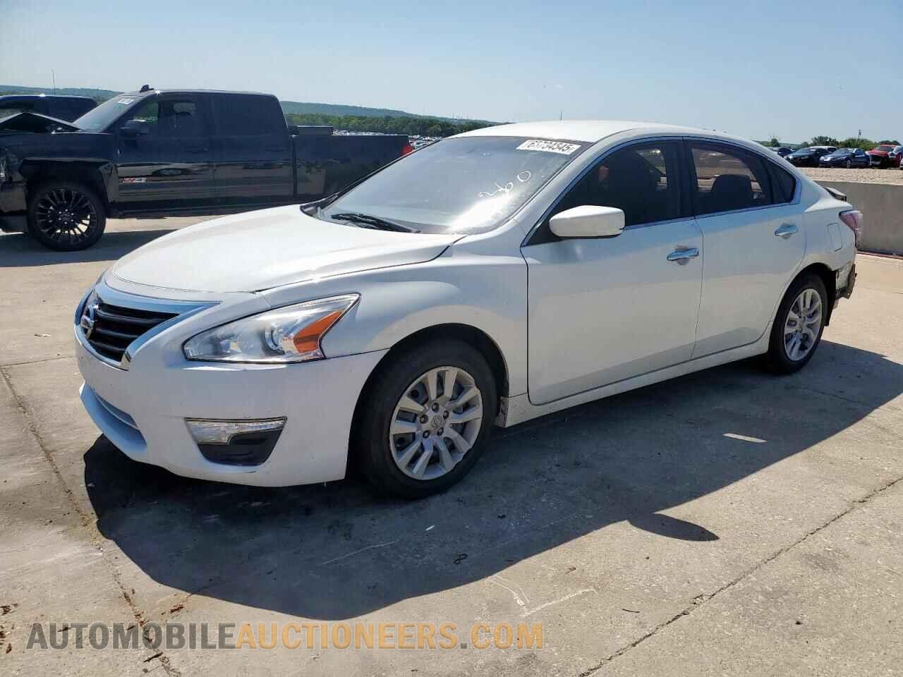 1N4AL3AP0FN320686 NISSAN ALTIMA 2015