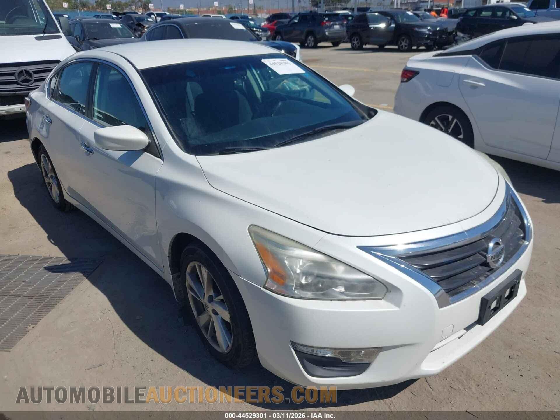 1N4AL3AP0FN337021 NISSAN ALTIMA 2015