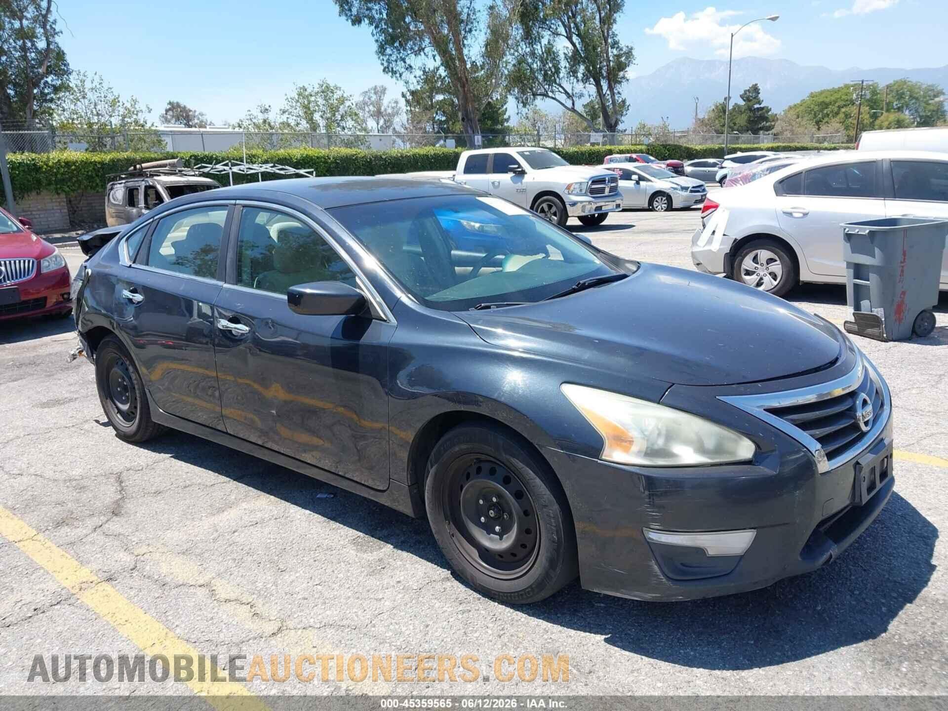 1N4AL3AP1DN525964 NISSAN ALTIMA 2013