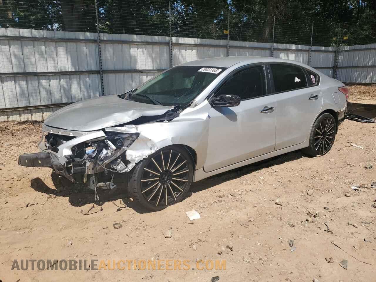 1N4AL3AP1FC239708 NISSAN ALTIMA 2015