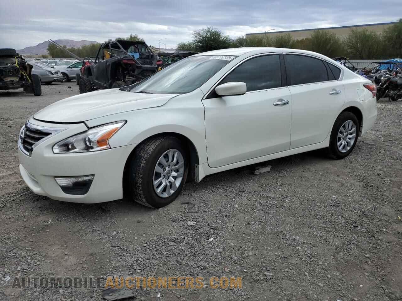 1N4AL3AP1FN317618 NISSAN ALTIMA 2015