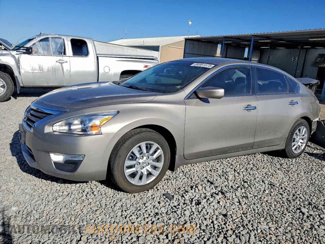 1N4AL3AP1FN332720 NISSAN ALTIMA 2015