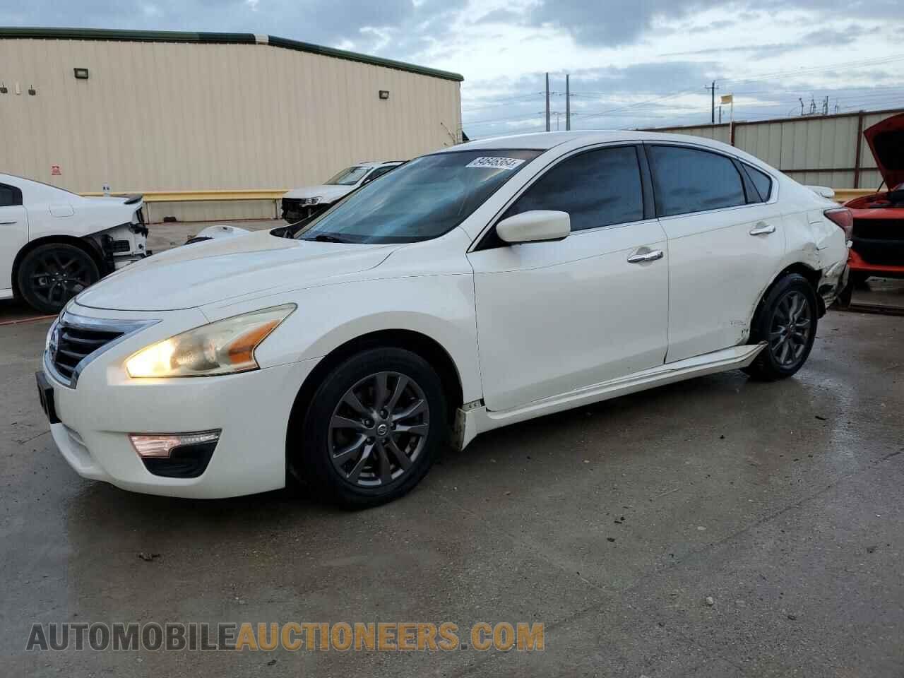 1N4AL3AP1FN897713 NISSAN ALTIMA 2015