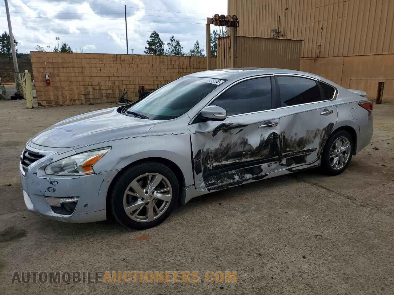 1N4AL3AP1FN904014 NISSAN ALTIMA 2015