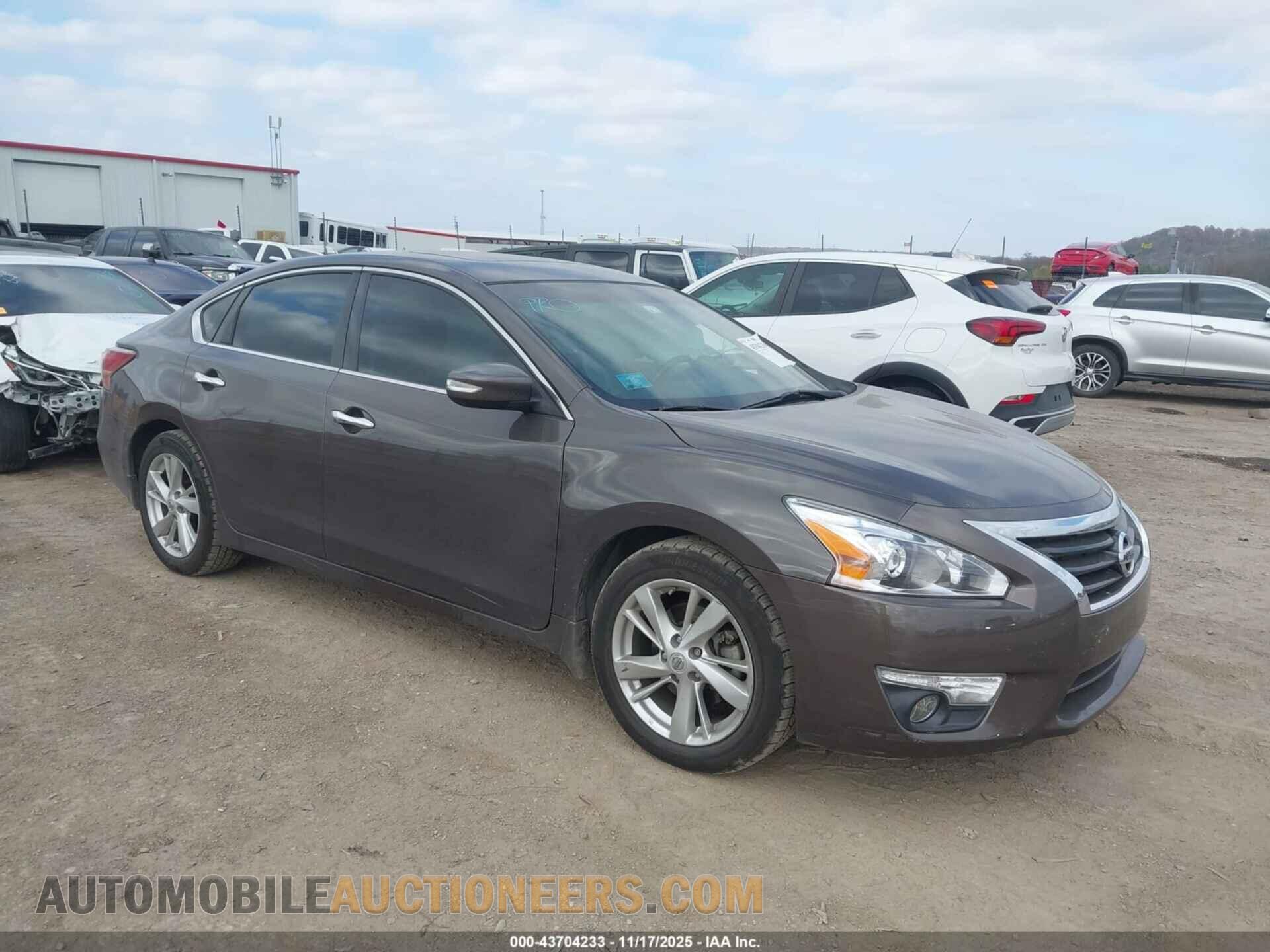 1N4AL3AP3FN304577 NISSAN ALTIMA 2015