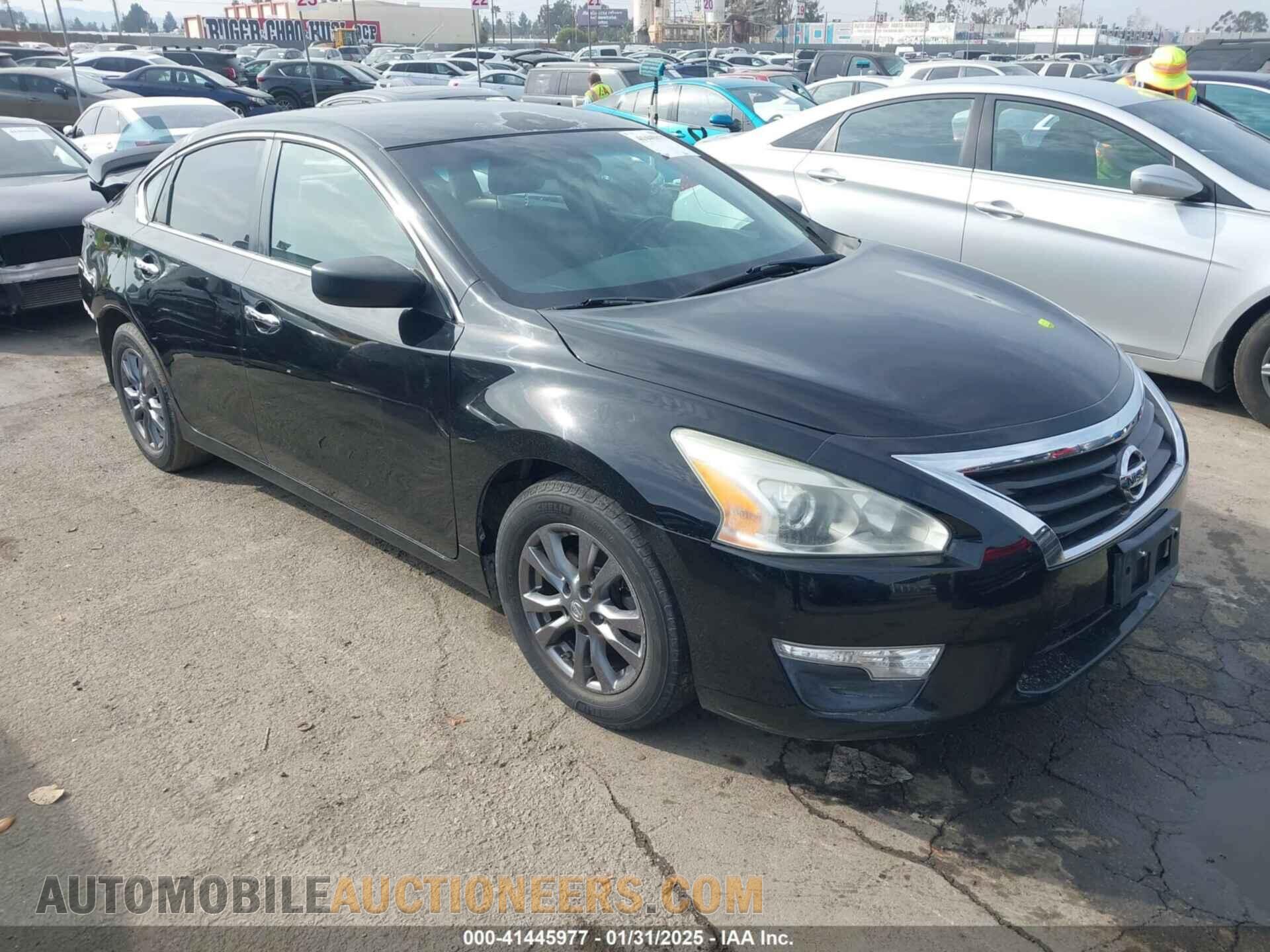 1N4AL3AP4FC210607 NISSAN ALTIMA 2015