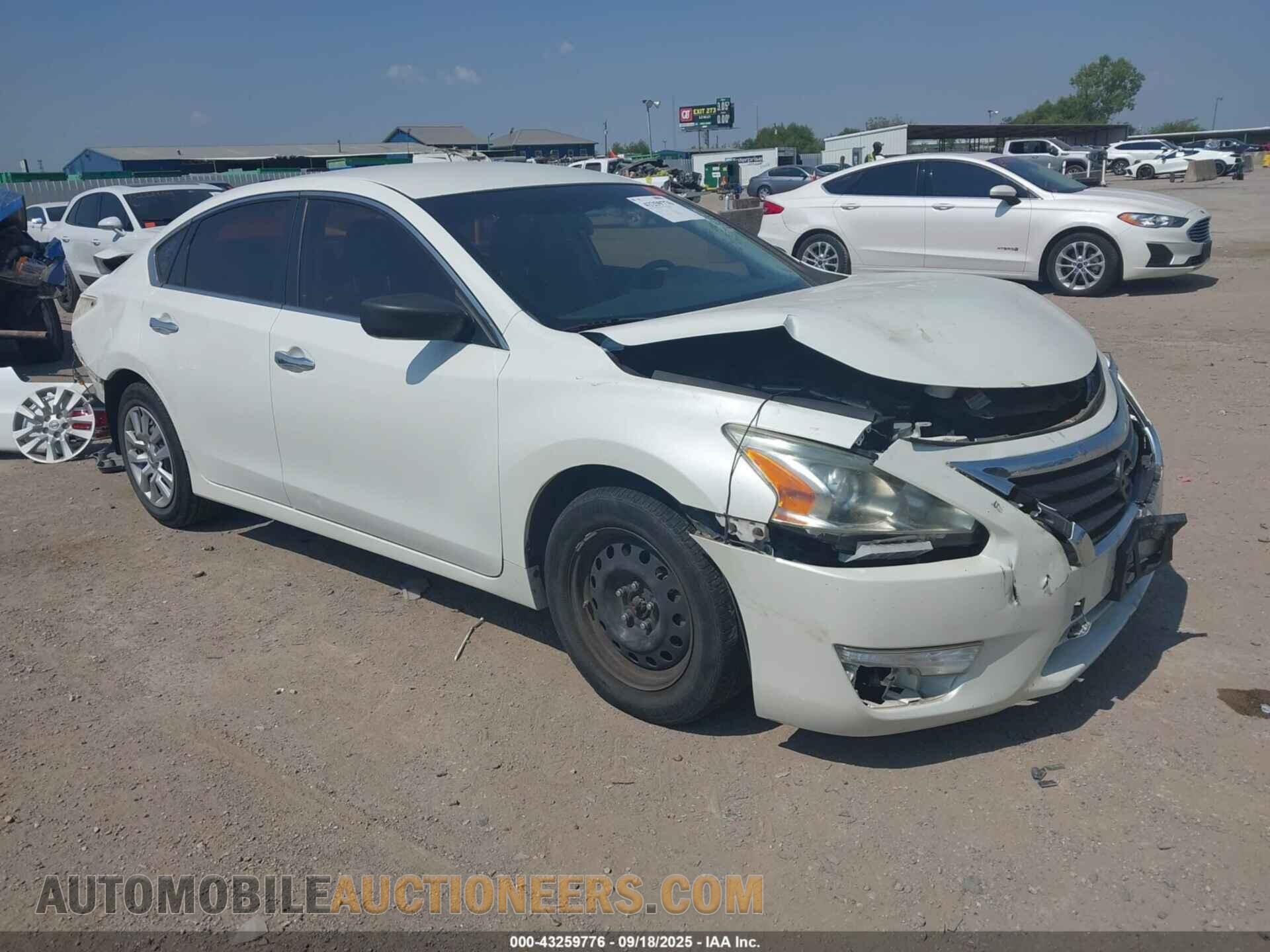 1N4AL3AP4FN334607 NISSAN ALTIMA 2015