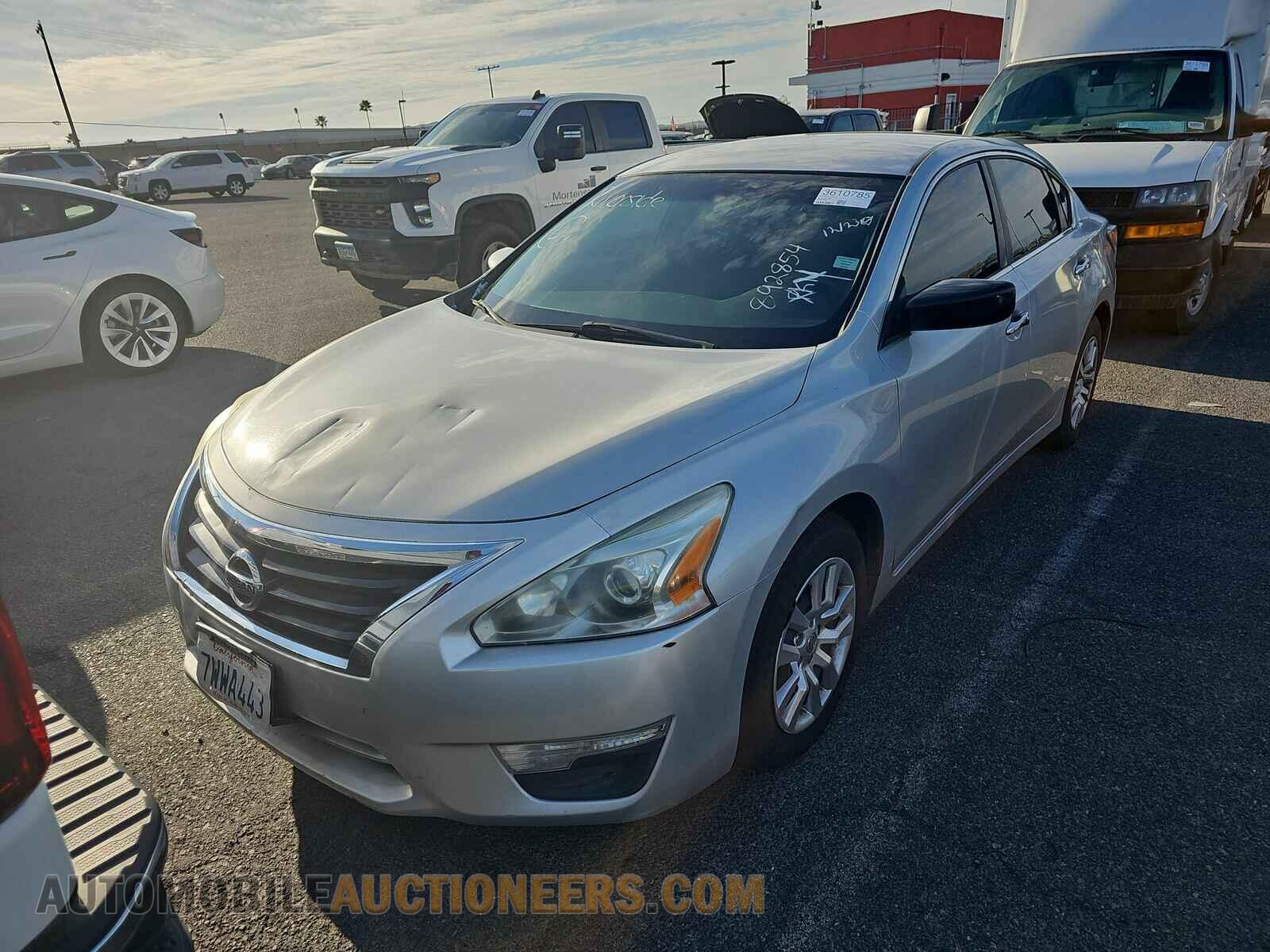 1N4AL3AP5FN892854 Nissan Altima 2015