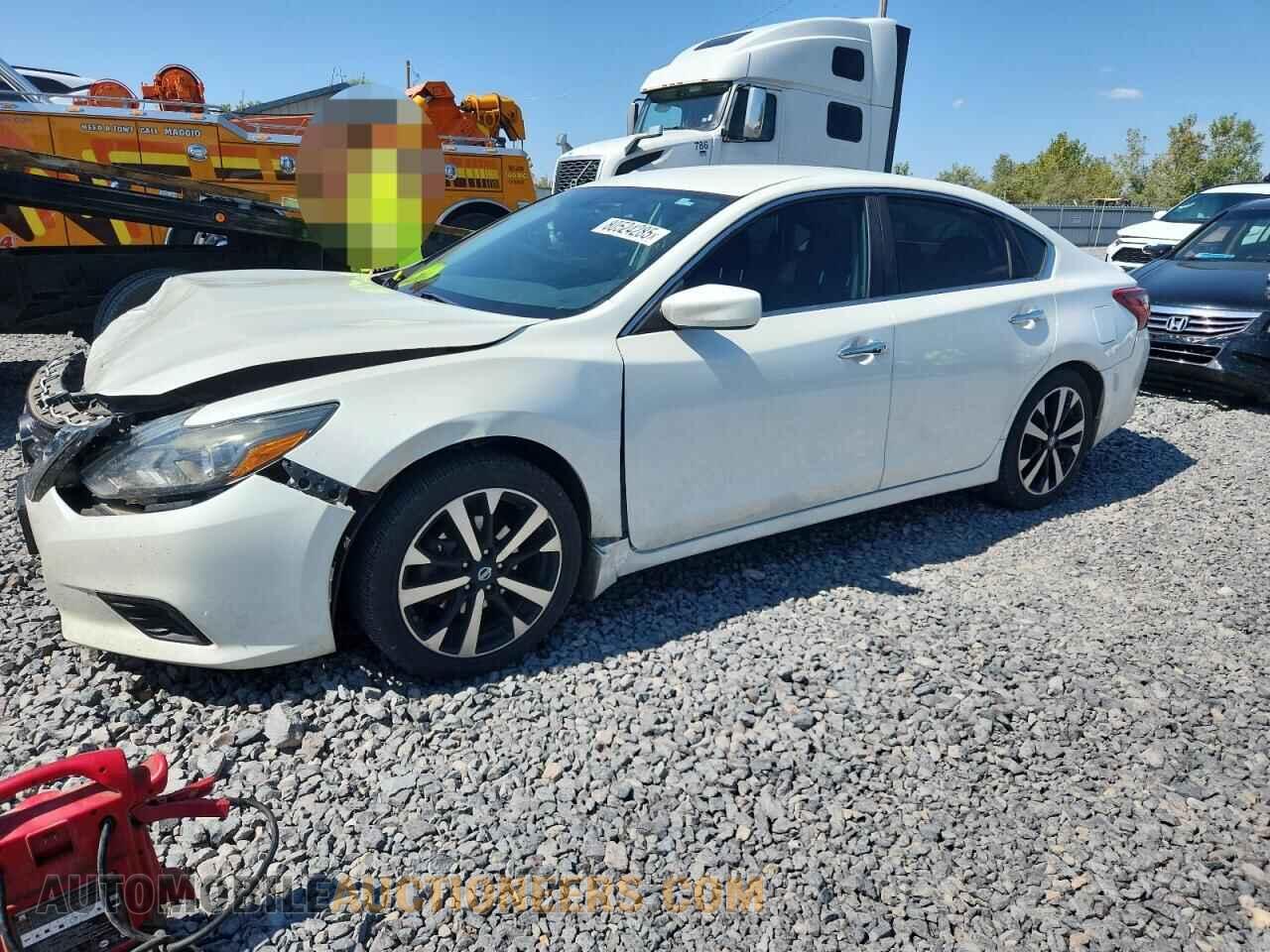 1N4AL3AP5JC138468 NISSAN ALTIMA 2018