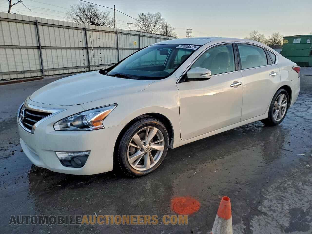 1N4AL3AP7EC174703 NISSAN ALTIMA 2014