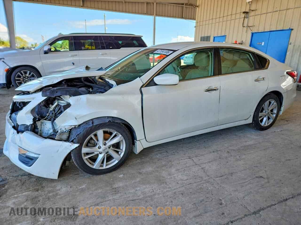 1N4AL3AP8EC124635 NISSAN ALTIMA 2014