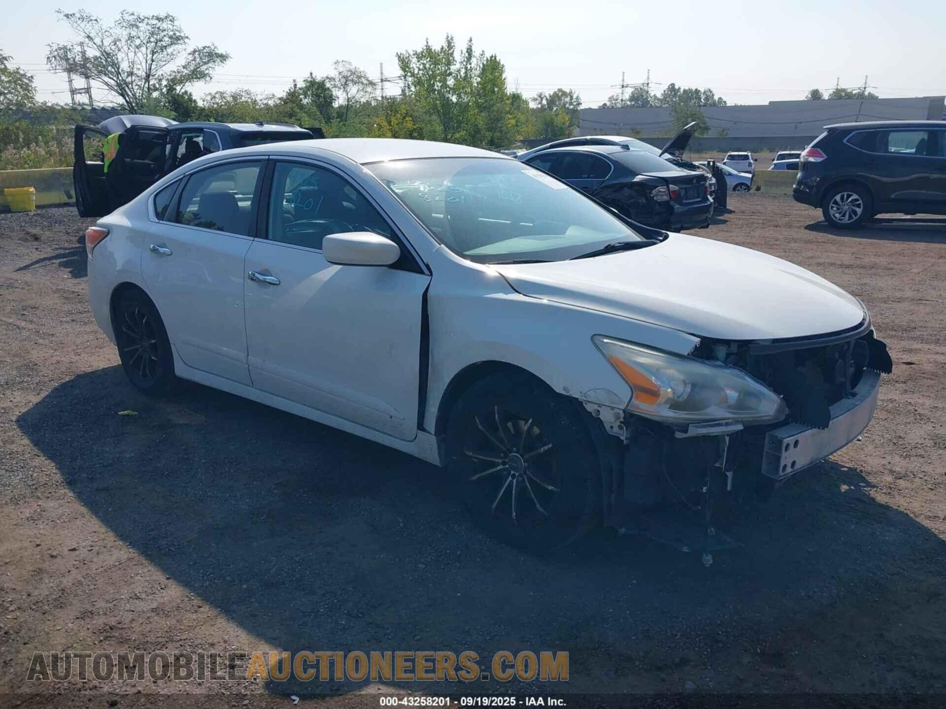 1N4AL3APXFN387828 NISSAN ALTIMA 2015