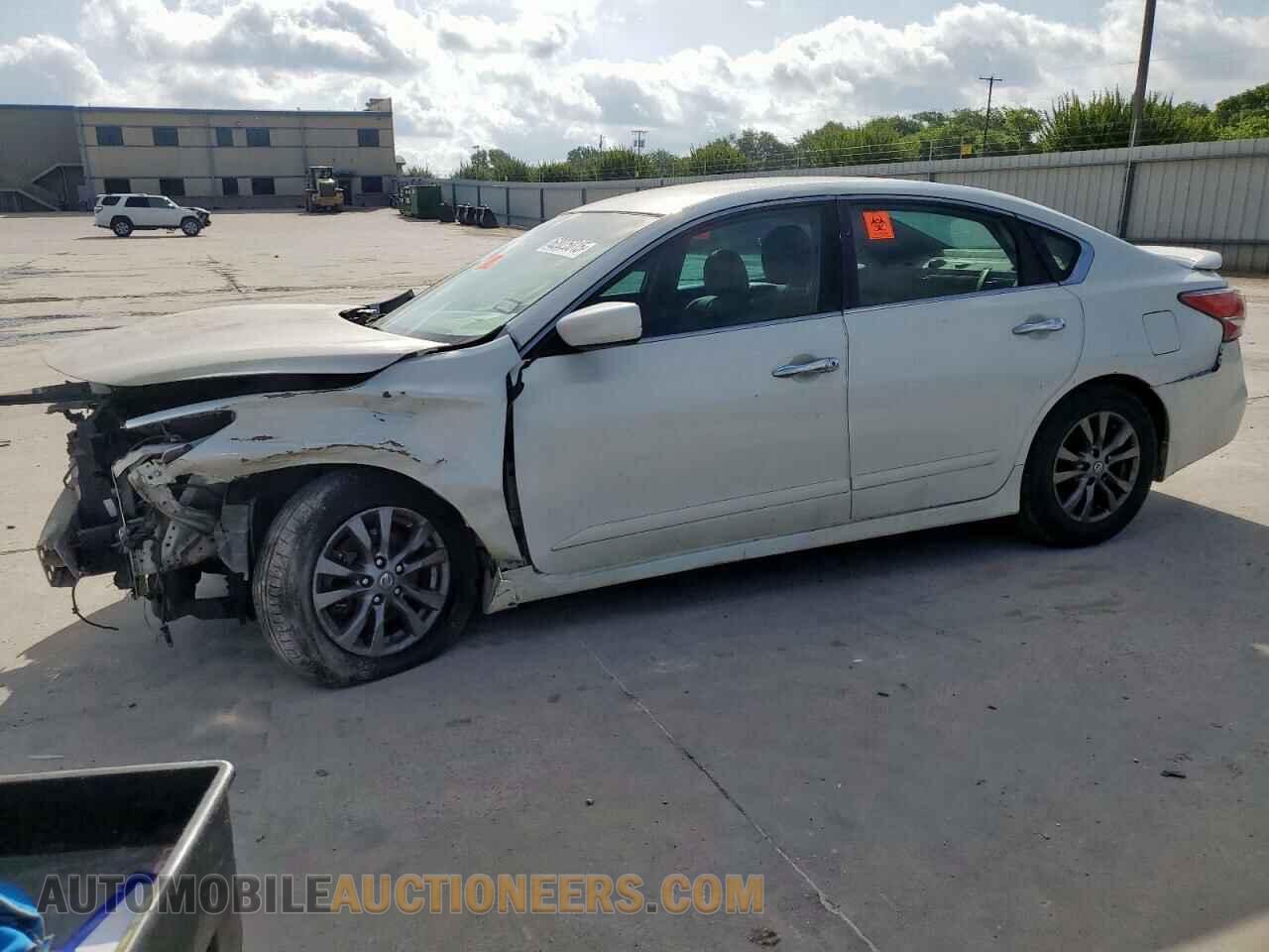 1N4AL3APXFN917232 NISSAN ALTIMA 2015