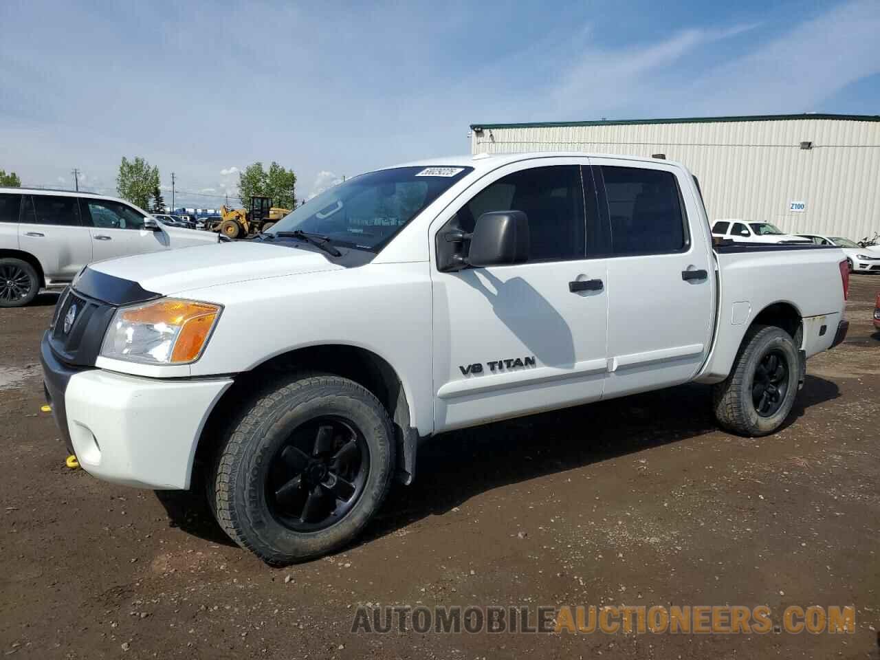 1N6AA0EC7DN302010 NISSAN TITAN 2013