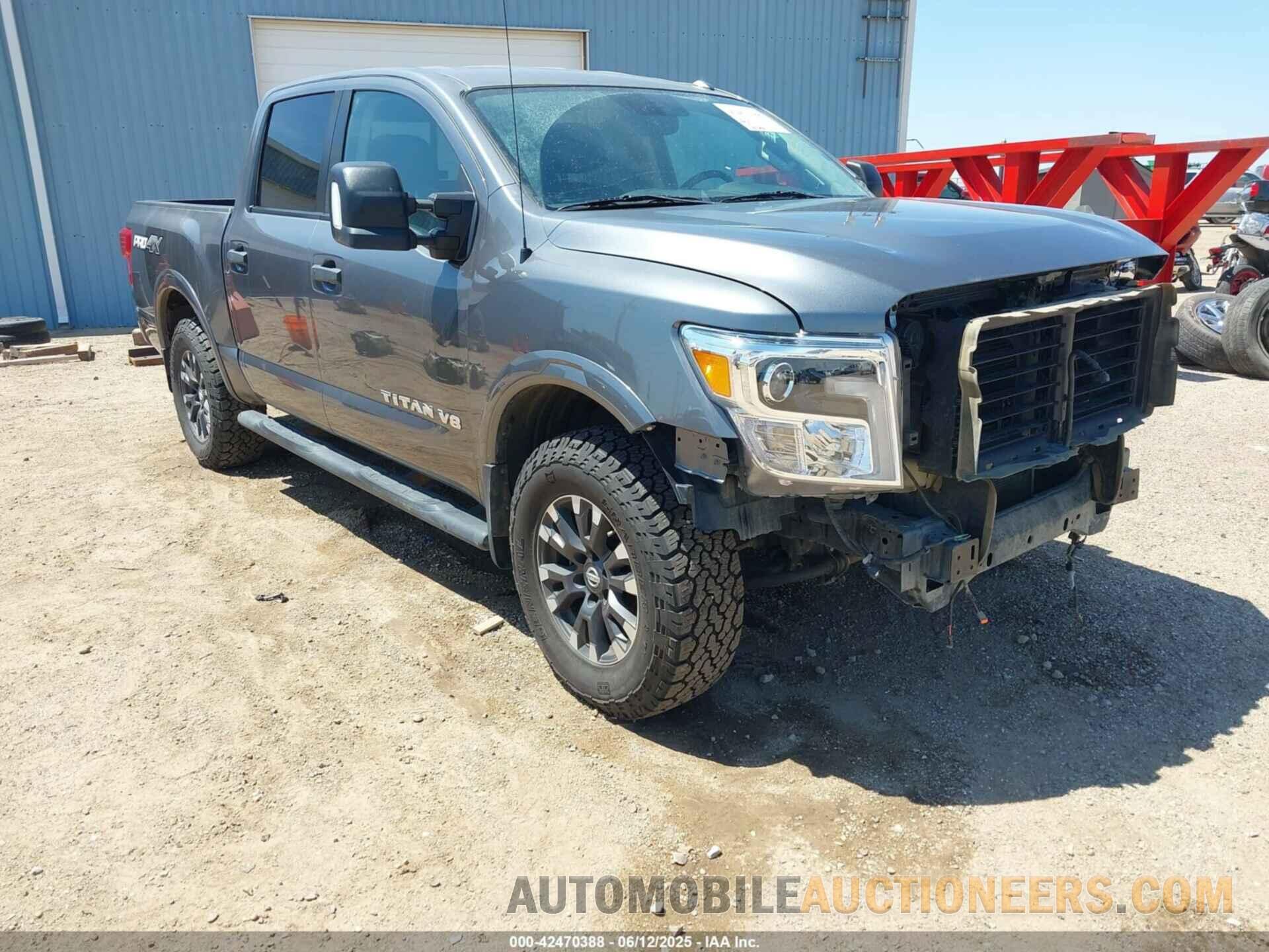 1N6AA1E52JN529396 NISSAN TITAN 2018
