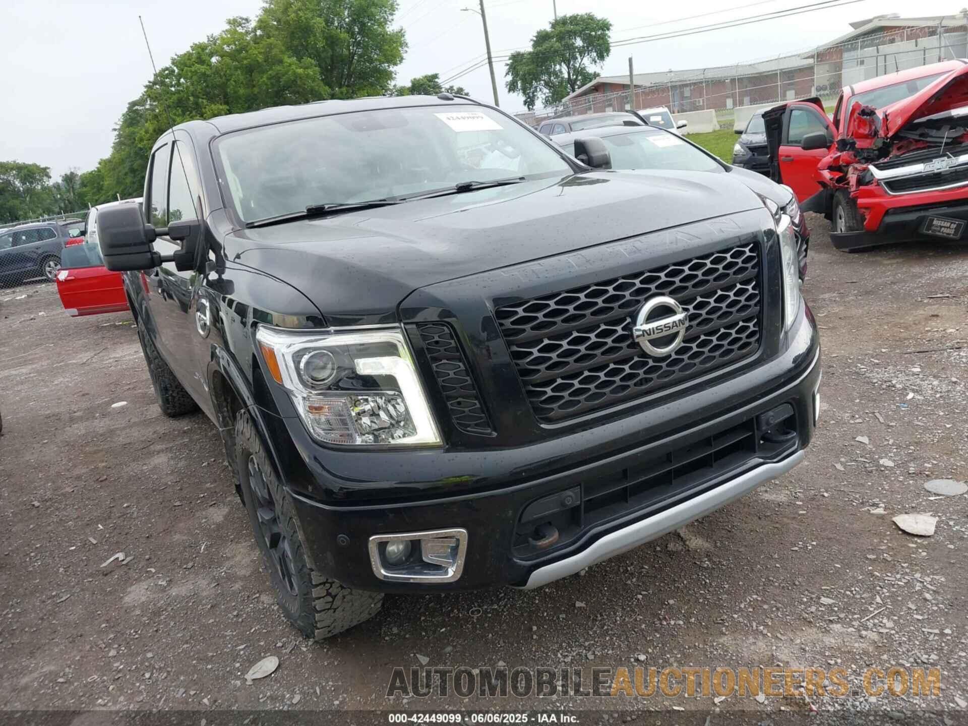 1N6AA1E55HN504714 NISSAN TITAN 2017
