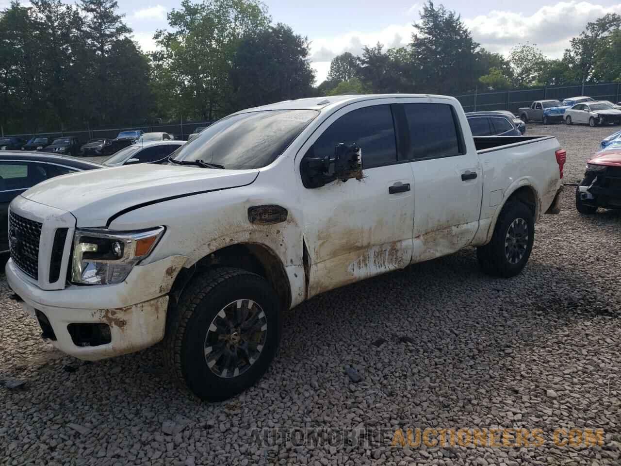 1N6AA1E5XHN566626 NISSAN TITAN 2017