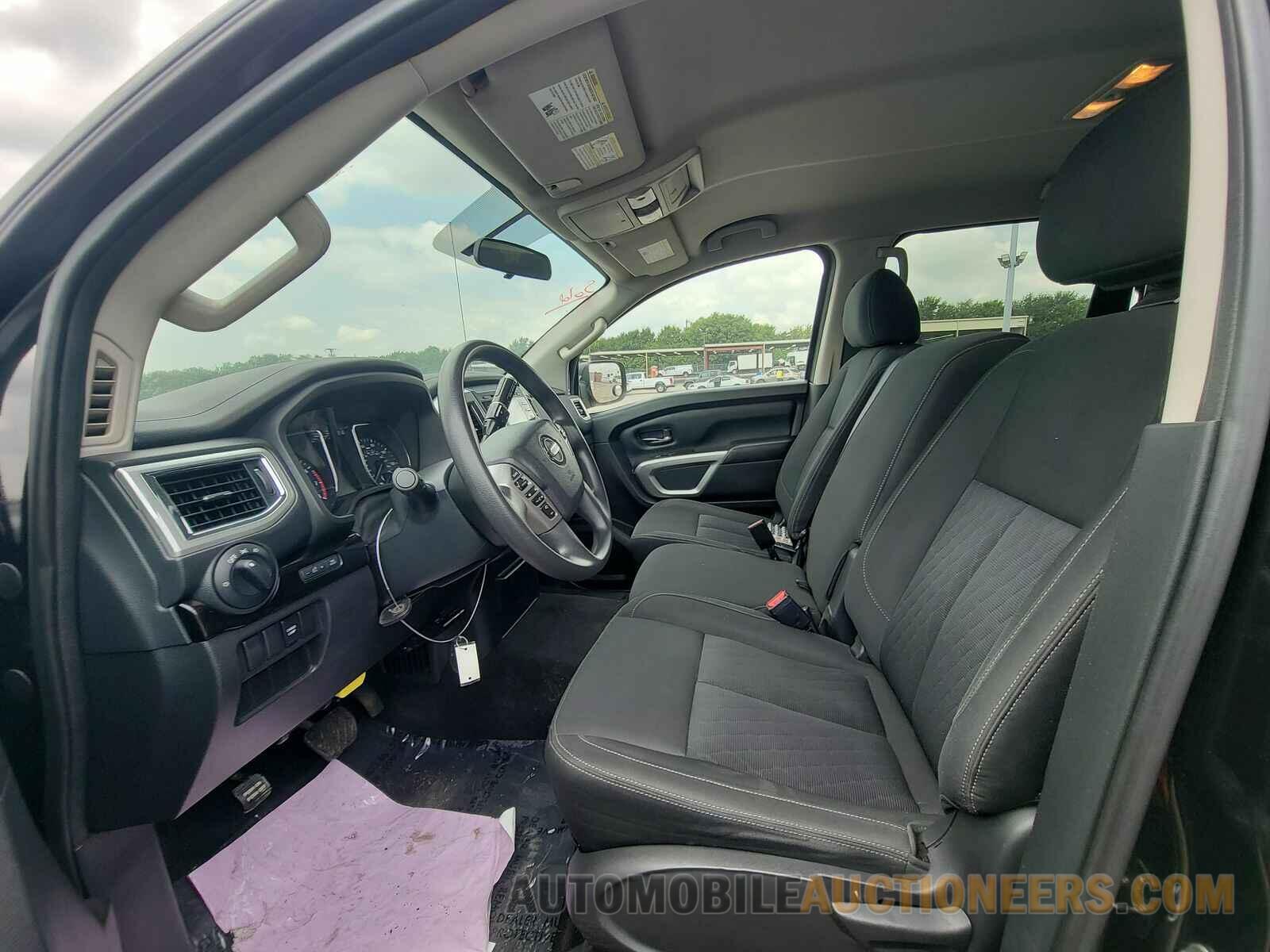 1N6AA1EJ0HN520655 Nissan TITAN 2017