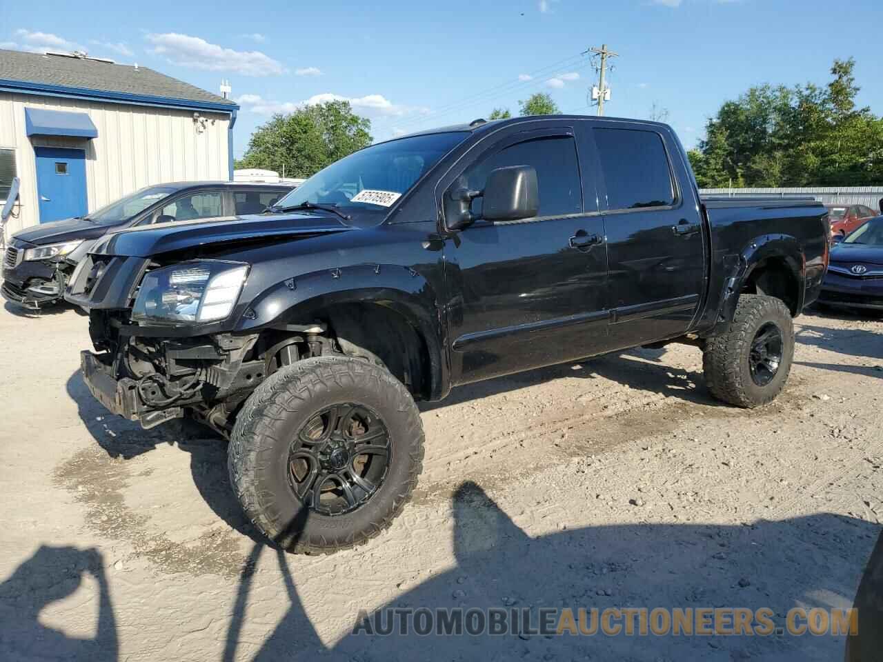 1N6BA0EC0CN316317 NISSAN TITAN 2012