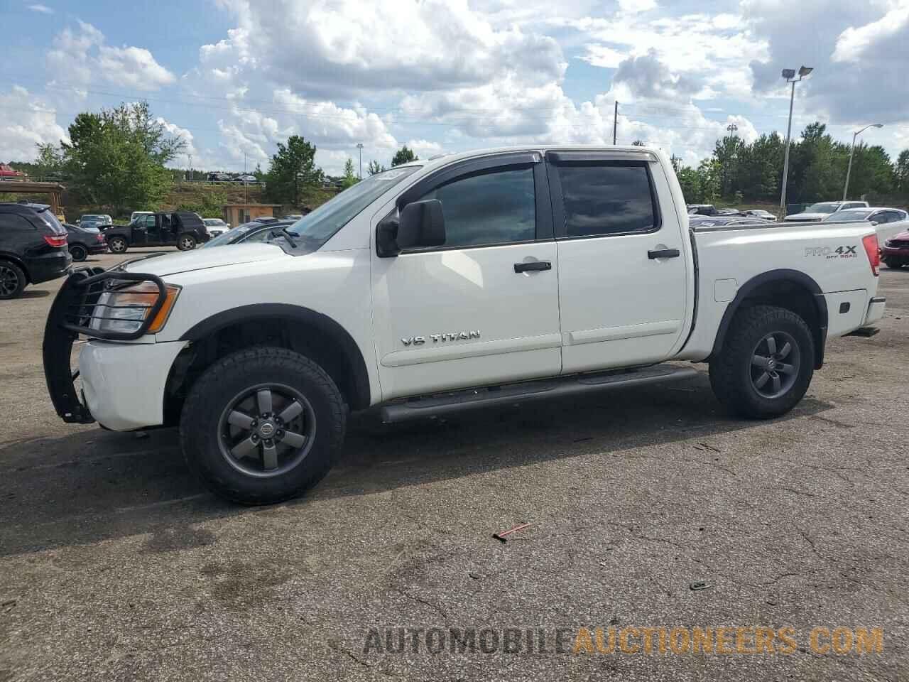 1N6BA0EC2CN309207 NISSAN TITAN 2012