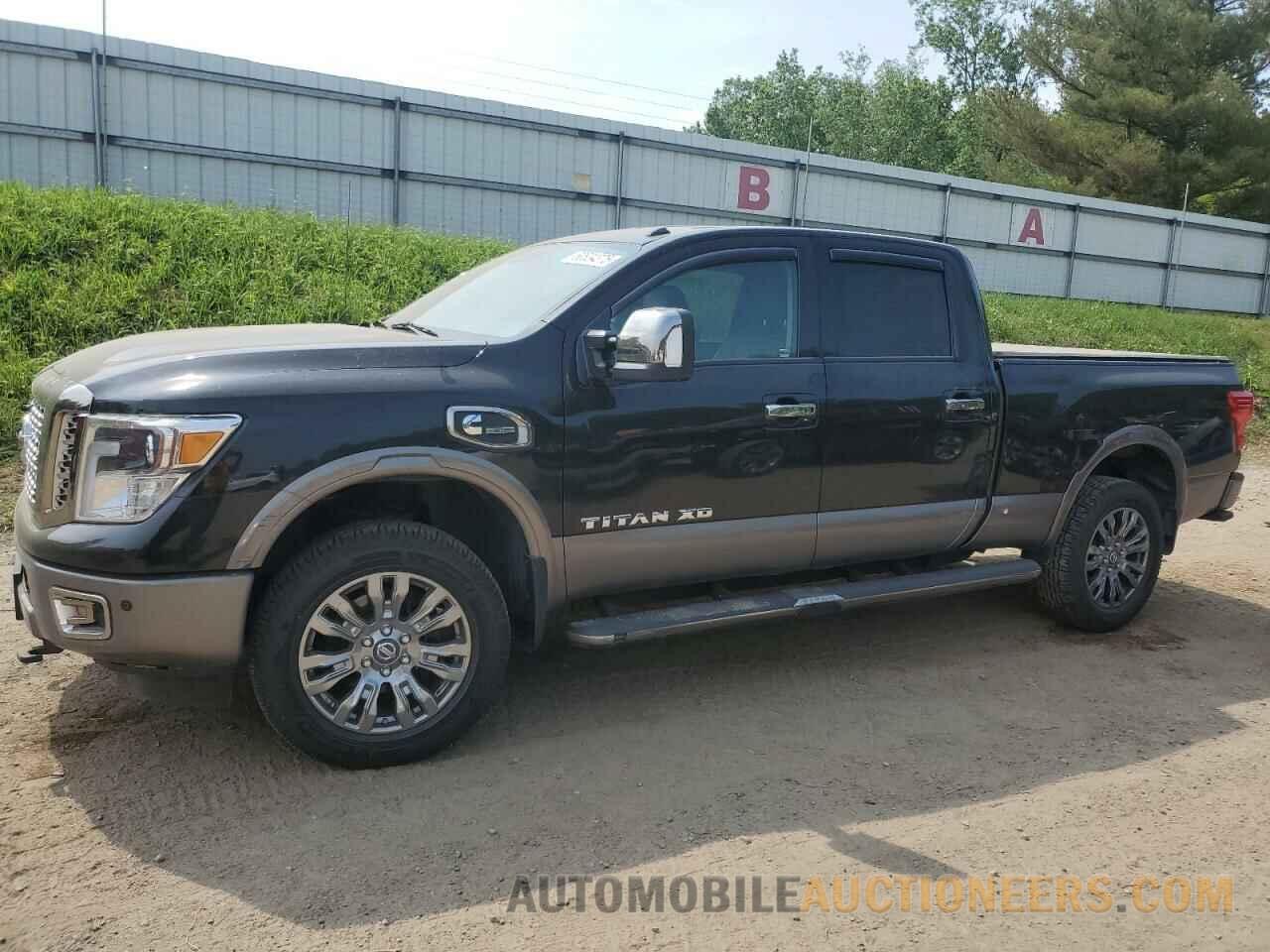 1N6BA1F48JN524617 NISSAN TITAN 2018