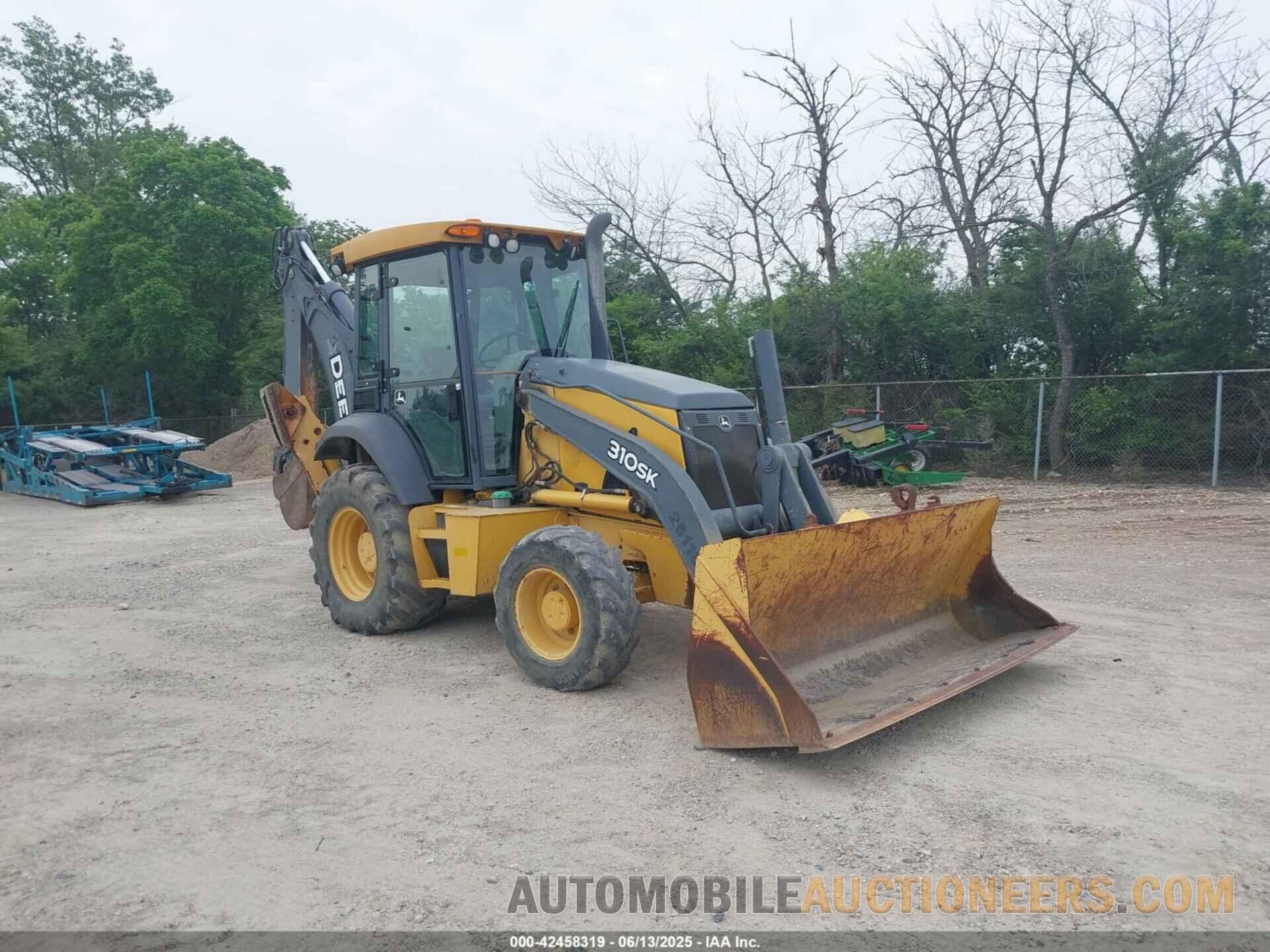 1T0315SKVEE268049 JOHN DEERE 310SK BACKHOE - VIN 1T0315SKVEE268049 2014
