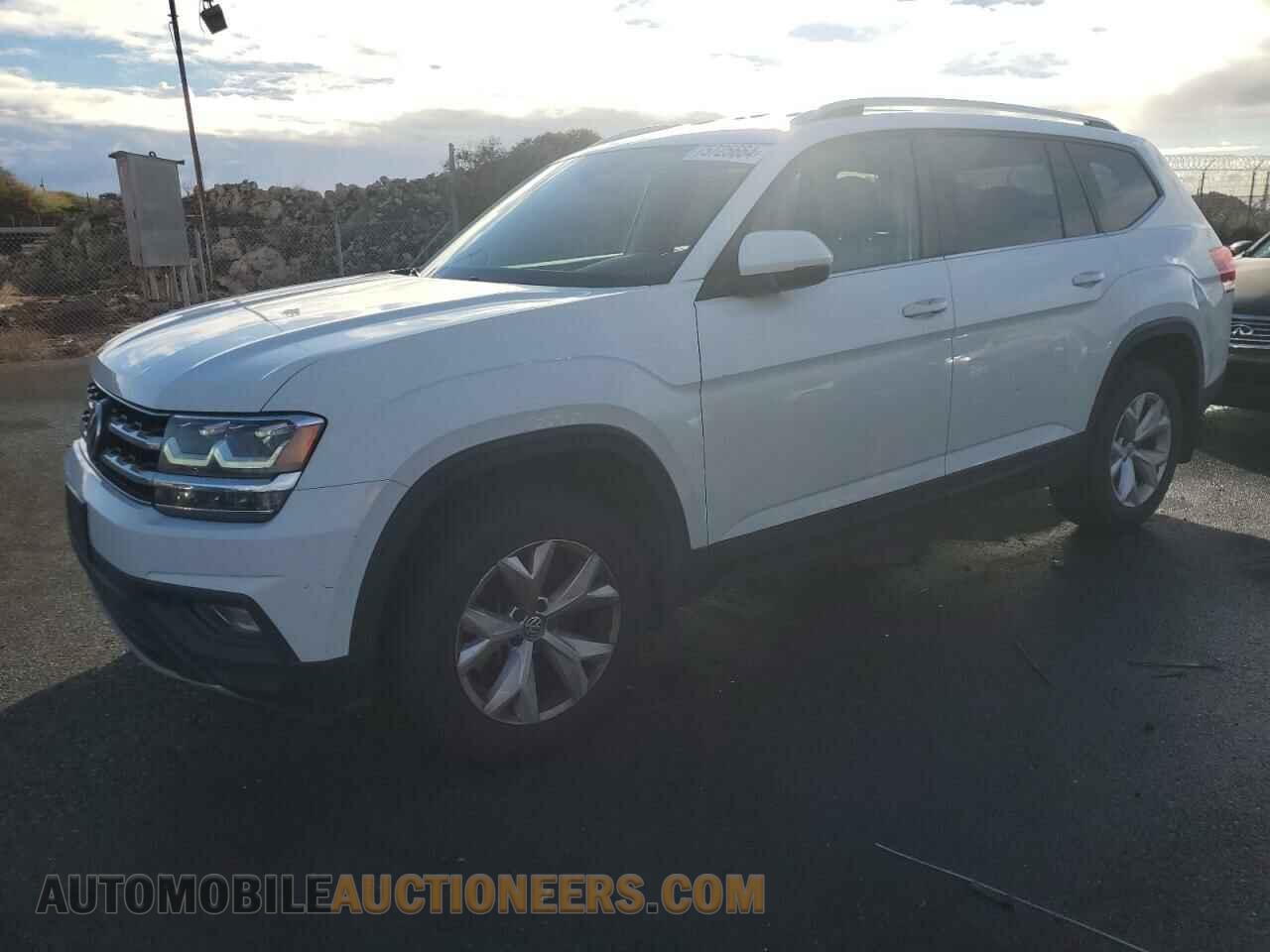 1V2DP2CA2JC599463 VOLKSWAGEN ATLAS 2018
