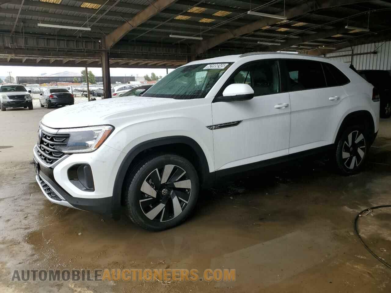 1V2HE2CA2SC206277 VOLKSWAGEN ATLAS 2025