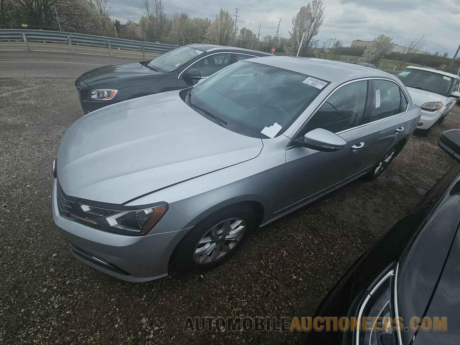 1VWAS7A33GC052146 Volkswagen Passat 2016