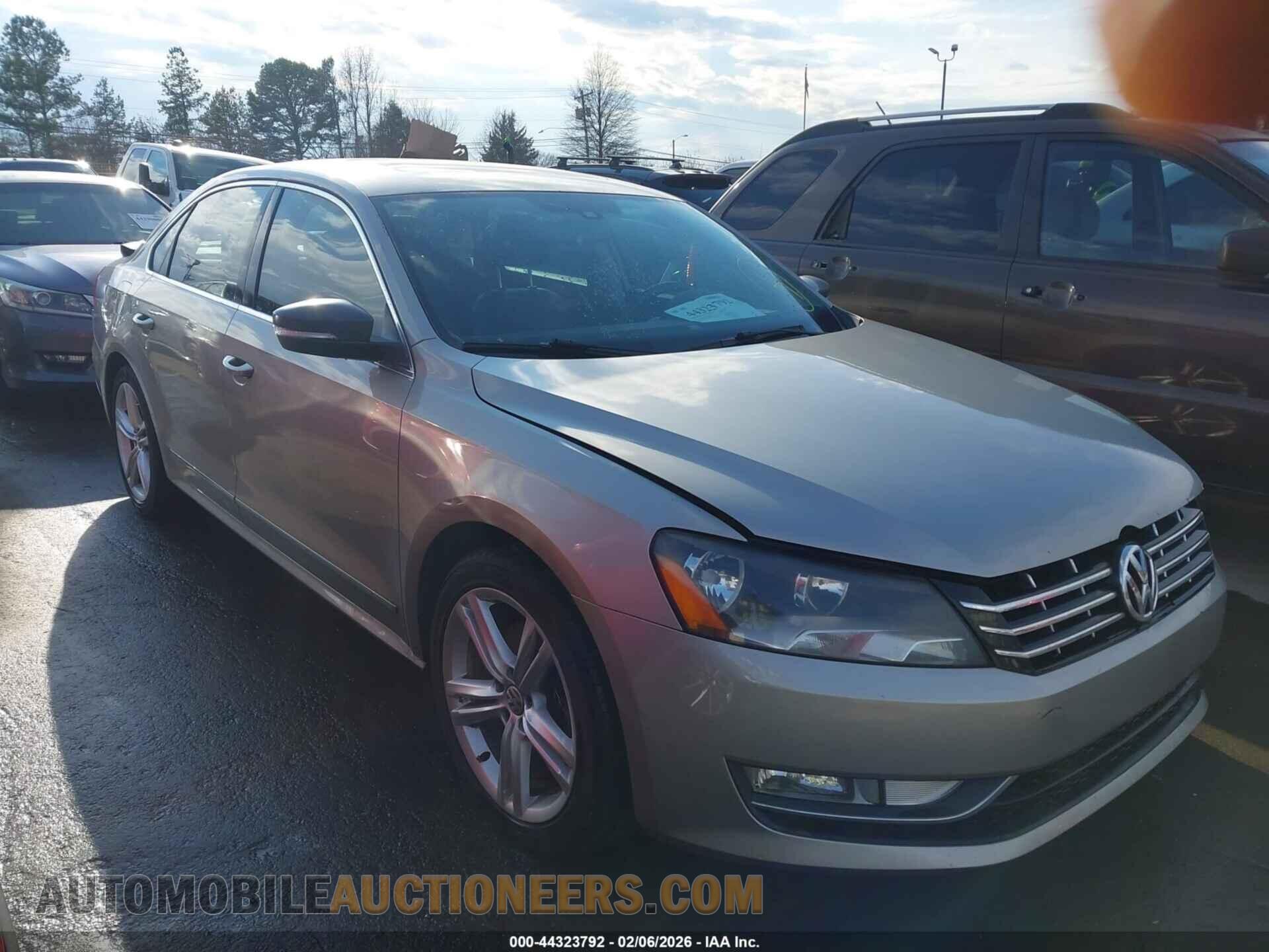 1VWCS7A30EC016033 VOLKSWAGEN PASSAT 2014