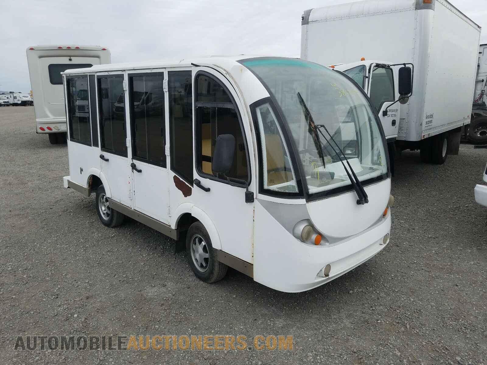 2 TOYOTA E-SHUTTLE 2012