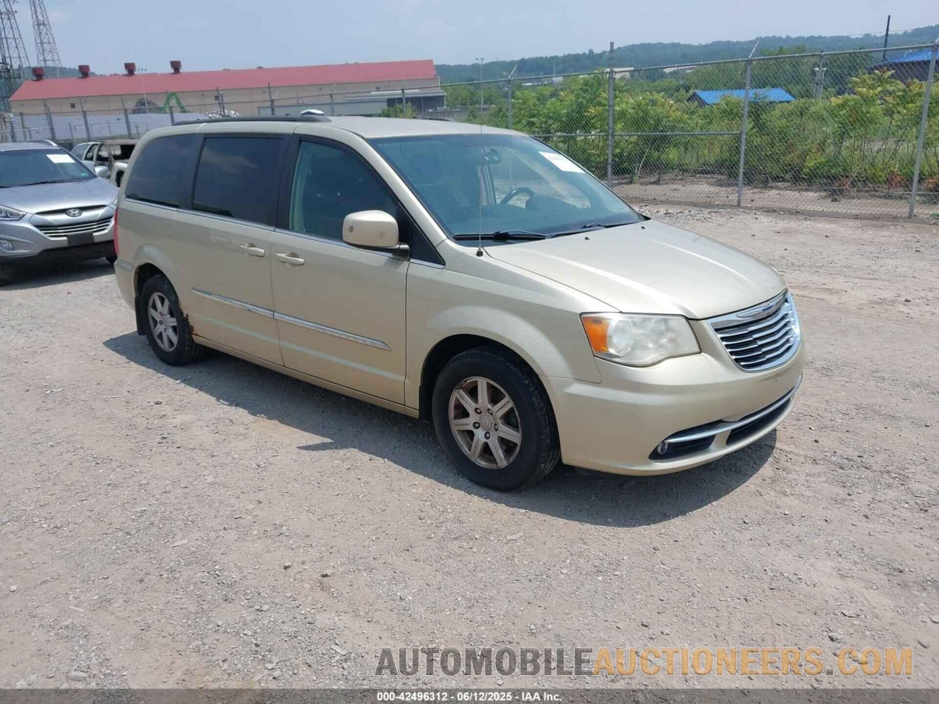 2A4RR5DG7BR746496 CHRYSLER TOWN & COUNTRY 2011