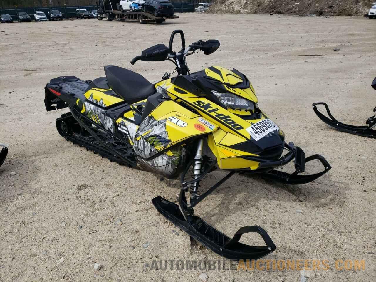 2BPSUGJC1JV000098 SKI DOO SNOWMOBILE 2018