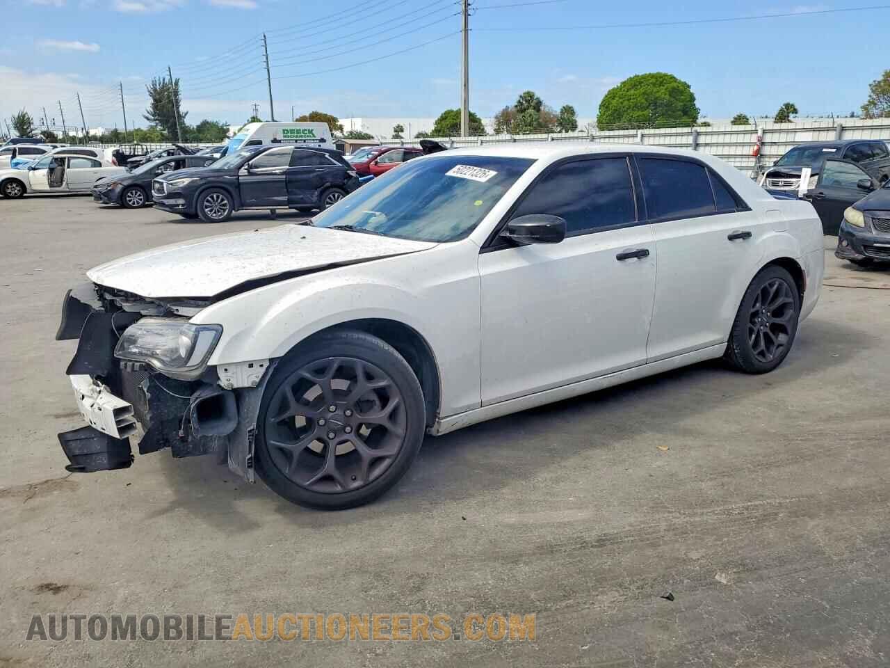 2C3CCABG5KH628708 CHRYSLER 300 2019