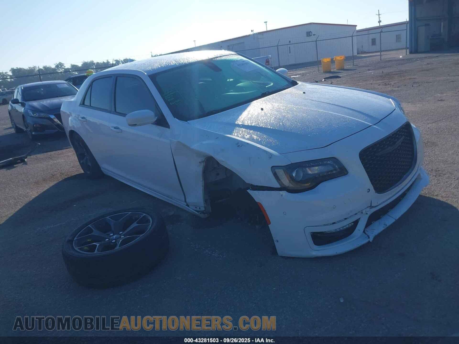 2C3CCADG6NH127361 CHRYSLER 300 2022