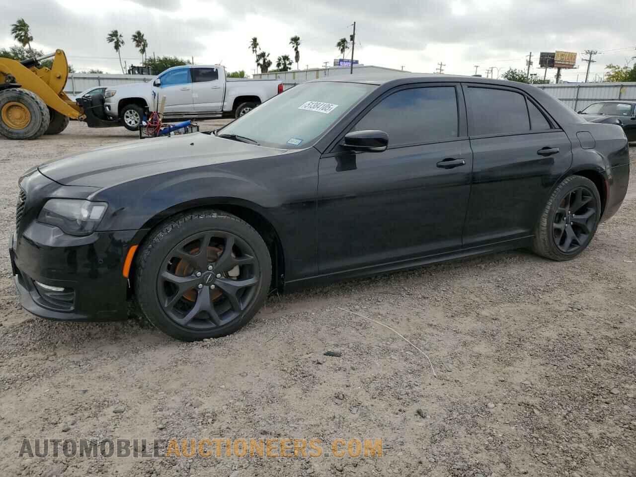 2C3CCADGXPH647601 CHRYSLER 300 2023