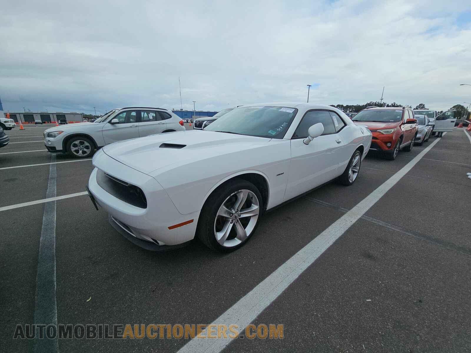2C3CDZBT8JH123799 Dodge Challenger 2018