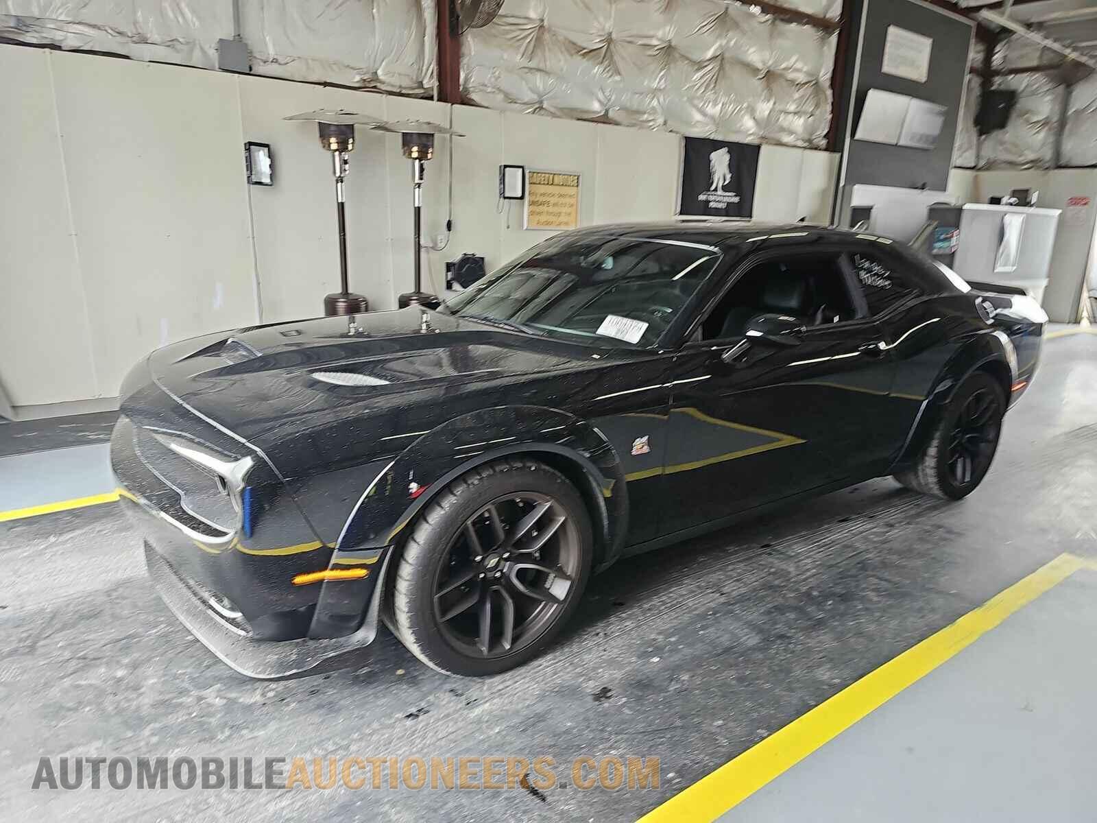 2C3CDZFJ2MH568486 Dodge Challenger 2021