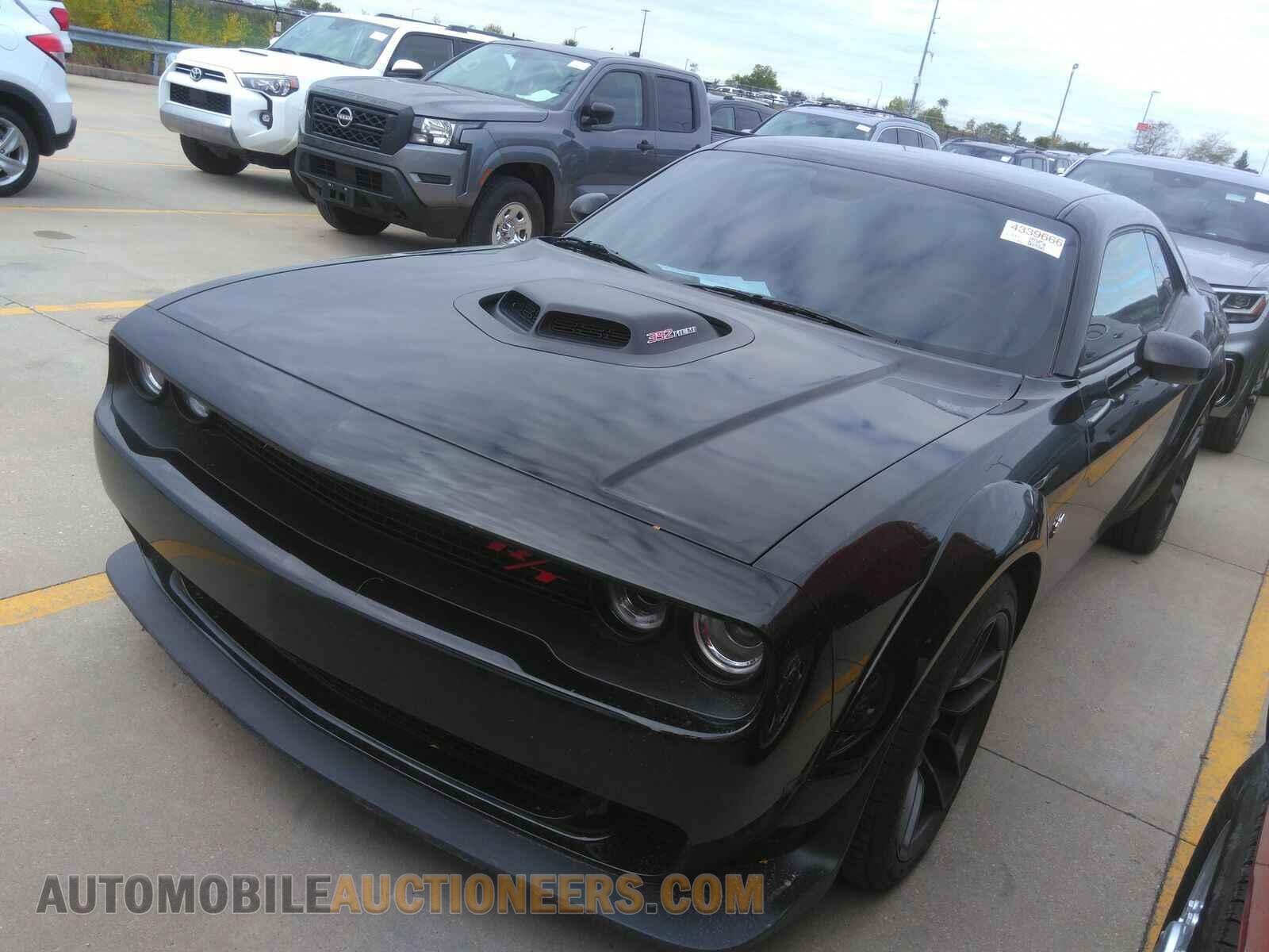 2C3CDZFJ3MH615332 Dodge Challenger 2021