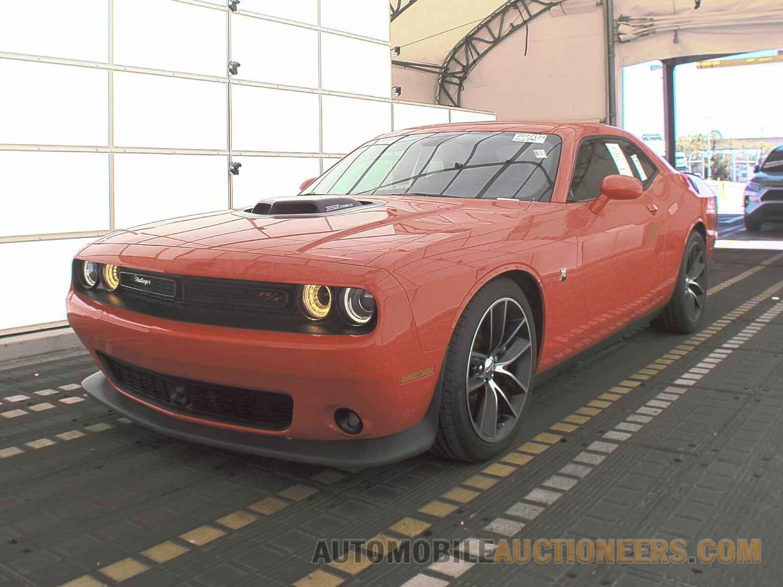 2C3CDZFJ8GH321512 Dodge Challenger 2016