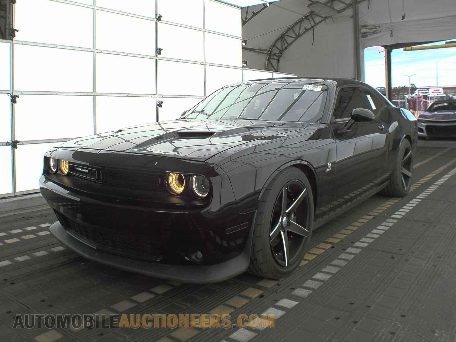 2C3CDZFJ9GH131069 Dodge Challenger 2016