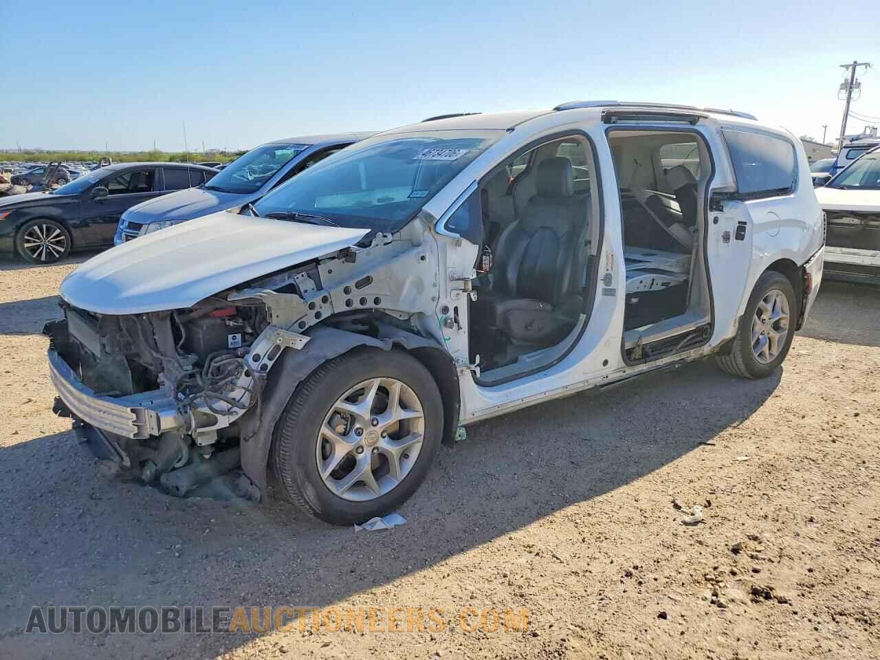 2C4RC1EG8HR782267 CHRYSLER PACIFICA 2017