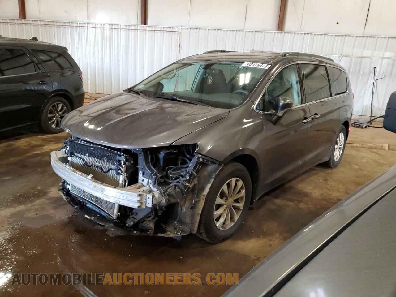 2C4RC1FG2JR355977 CHRYSLER PACIFICA 2018