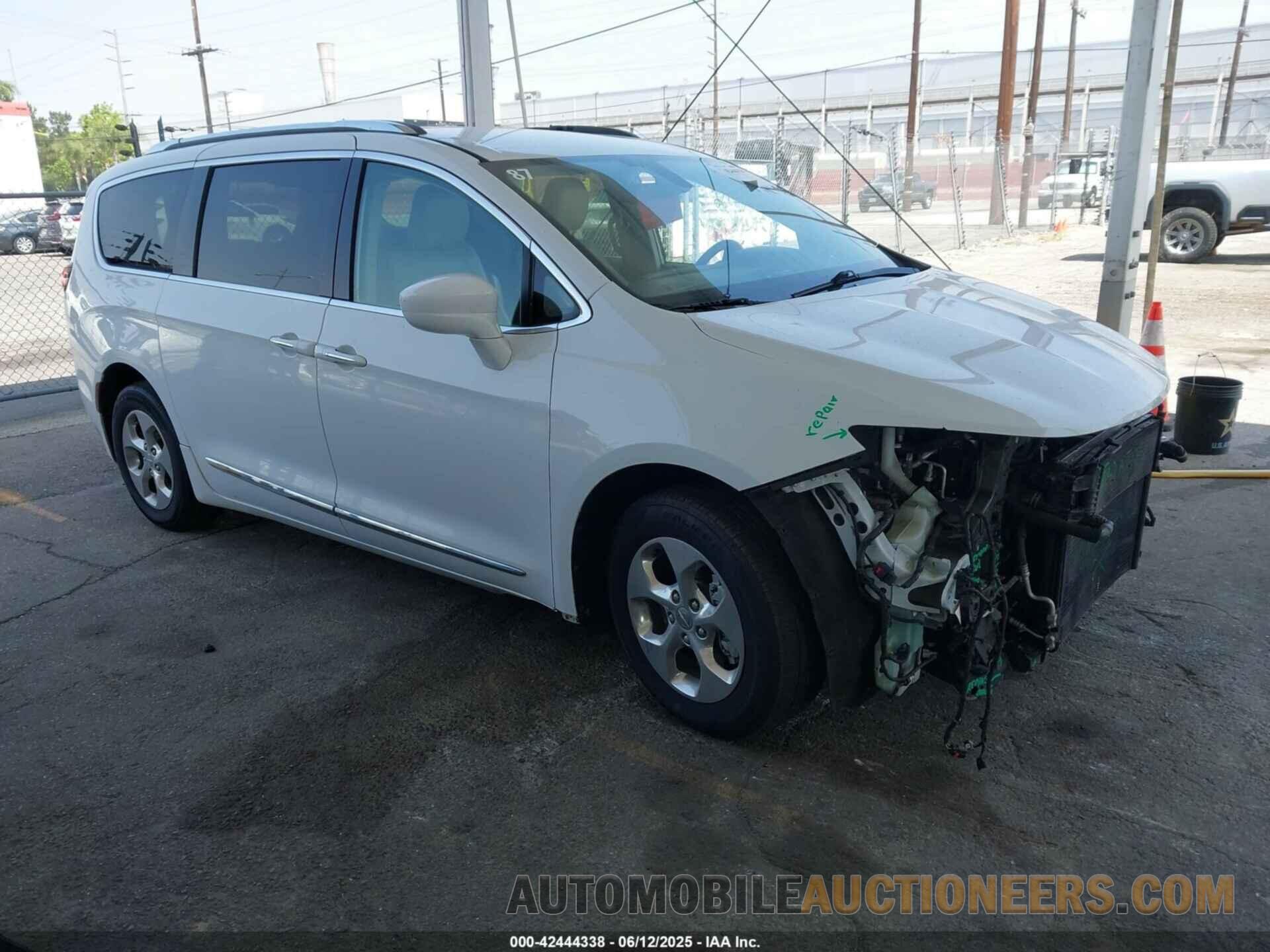 2C4RC1L78JR172717 CHRYSLER PACIFICA HYBRID 2018